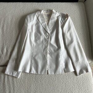 Suit Studio Women's White Suit Jacket Size 16 – Classic Blazer for Office & Even
